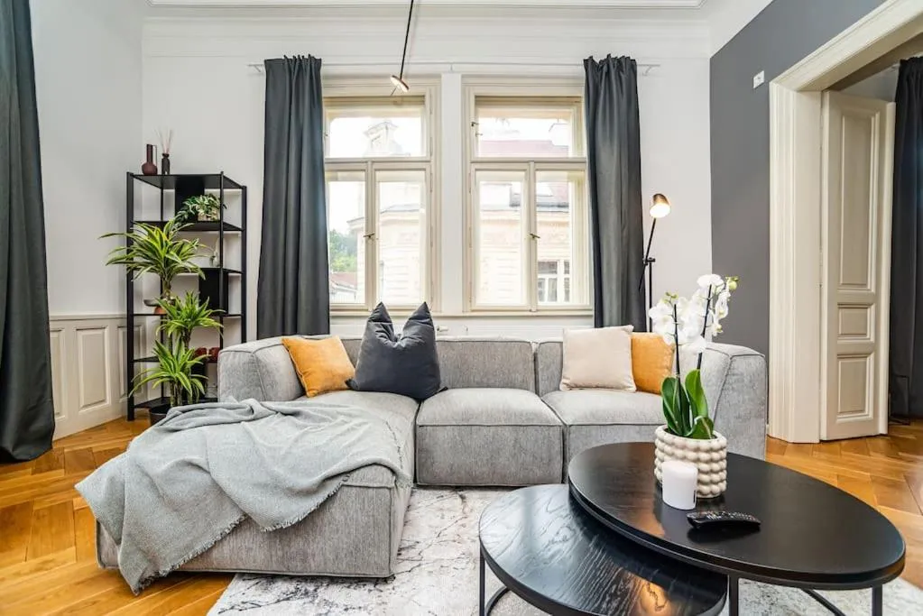 Image of Luxurious 3bed very spacious apt in the best area
