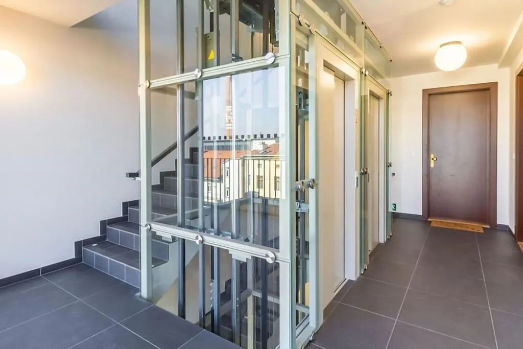Image 4 of Luxurious Apartment Near the Center – Entire Unit