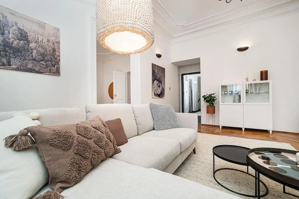 Image 5 of Luxurious two-bedroom in the Old Town