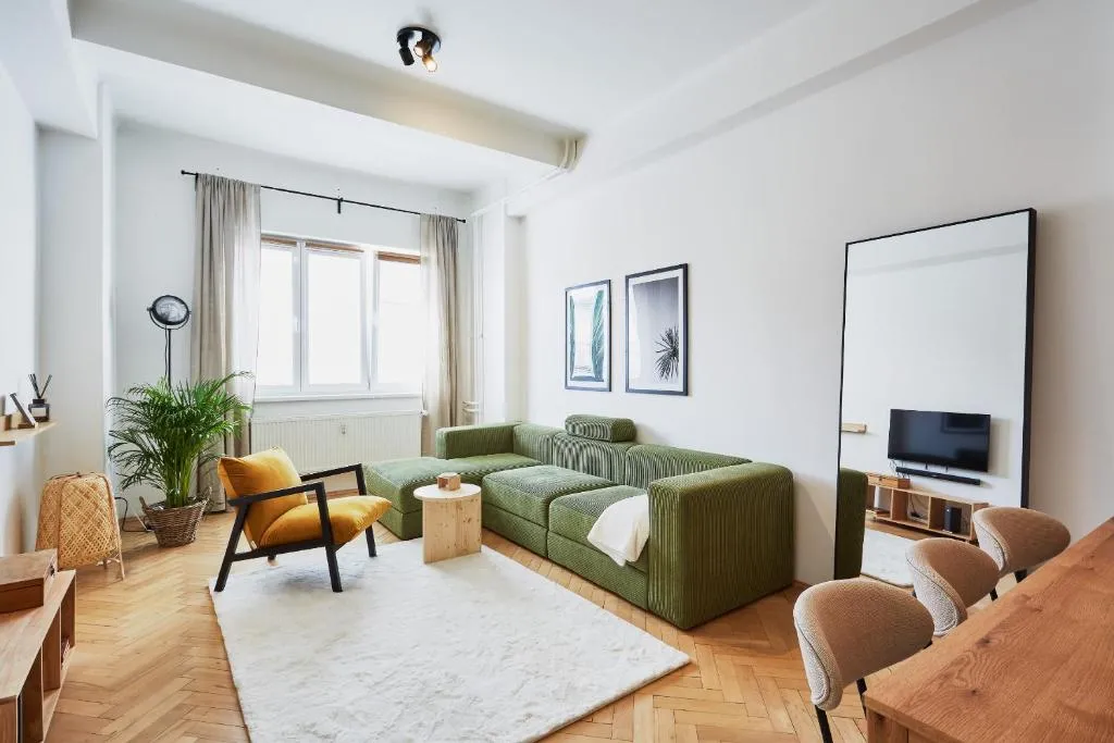 Image of Luxury riverside apartment