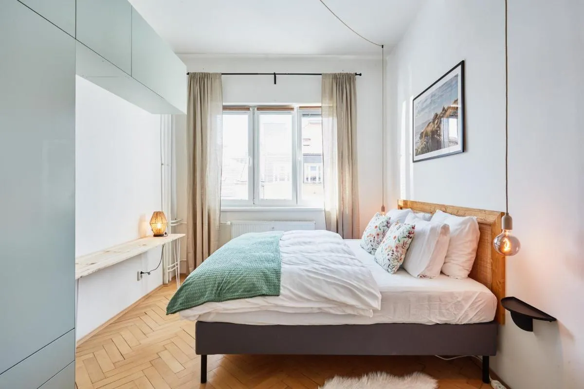 Image 6 of Luxury riverside apartment