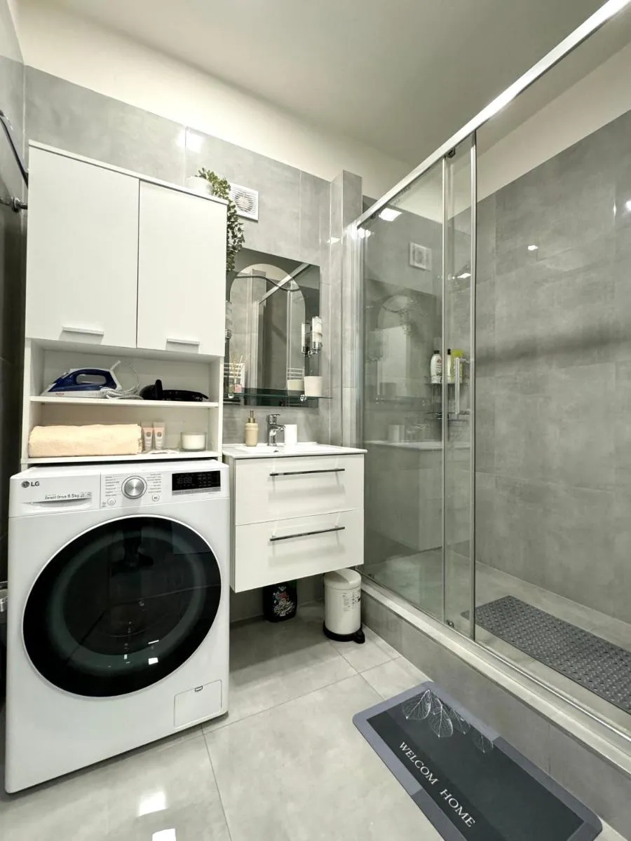 Image 3 of Modern Apartment City Hideaway