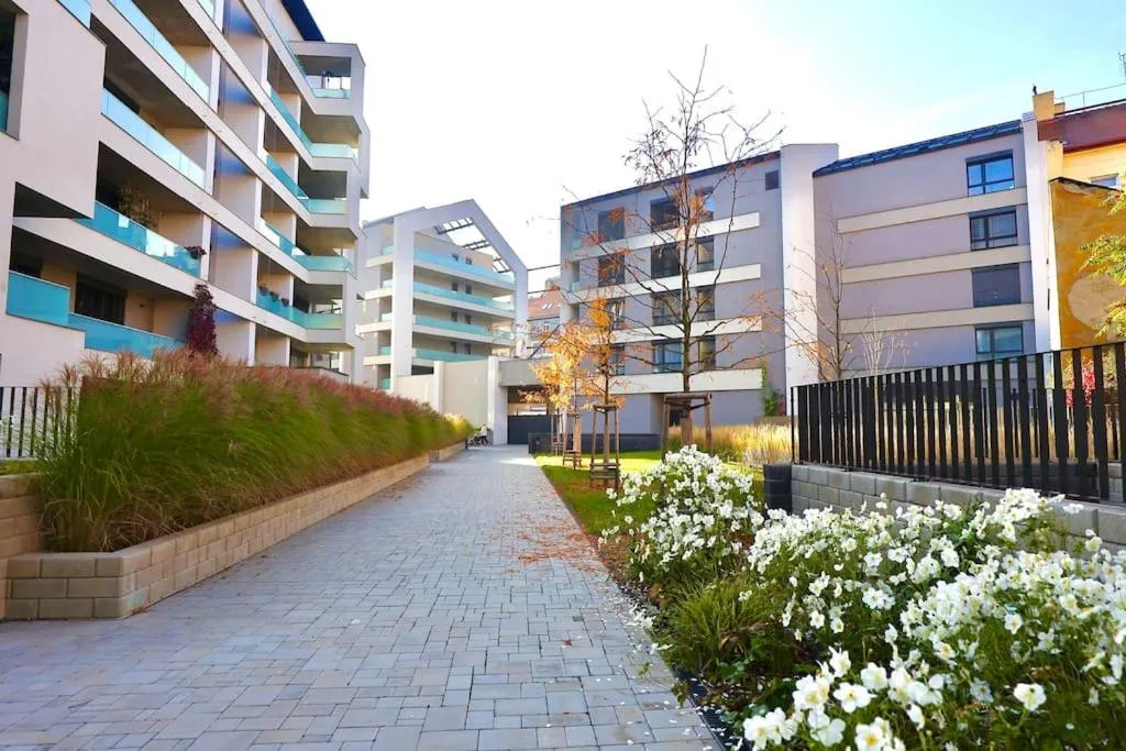 Image 5 of Modern Apartment • Garden • Near The City Center