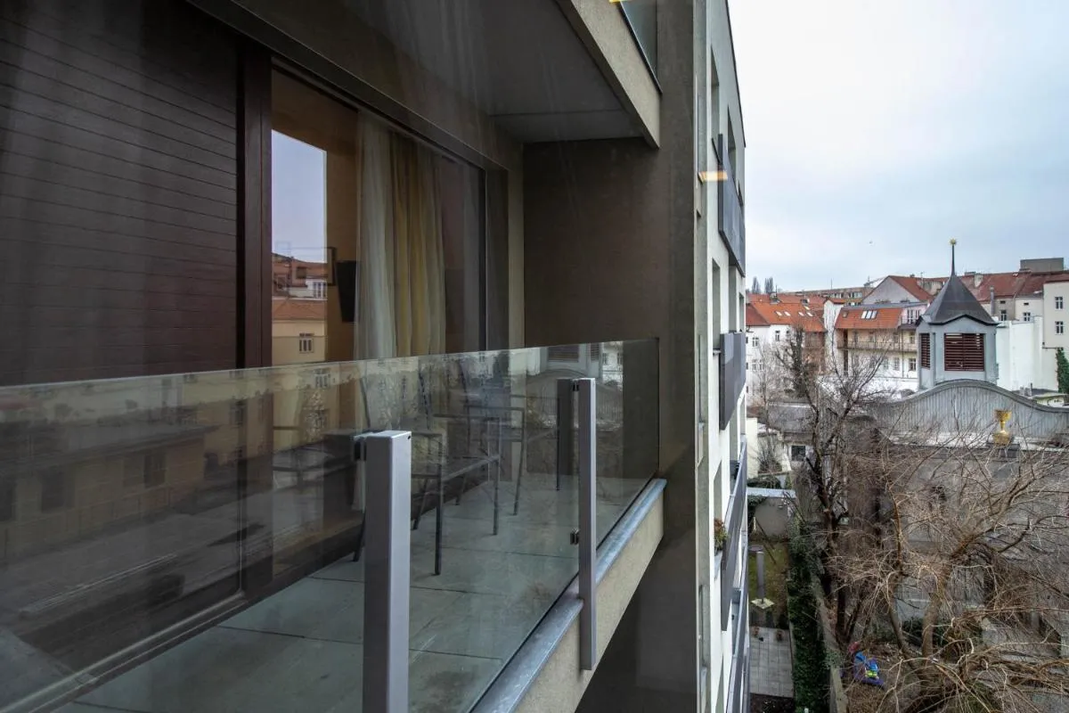 Image 5 of Modern Apartment With Balcony and Garage