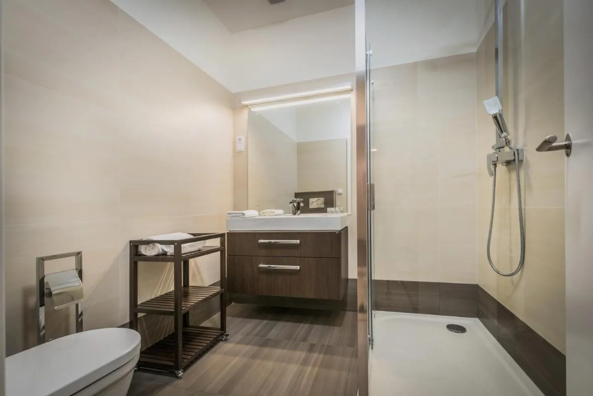 Image 2 of Modern Designed Oldtown Square Apartment