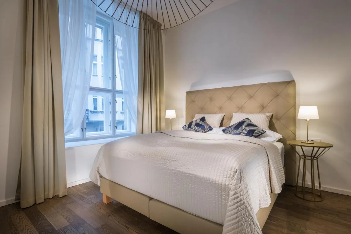 Image 6 of Modern Designed Oldtown Square Apartment