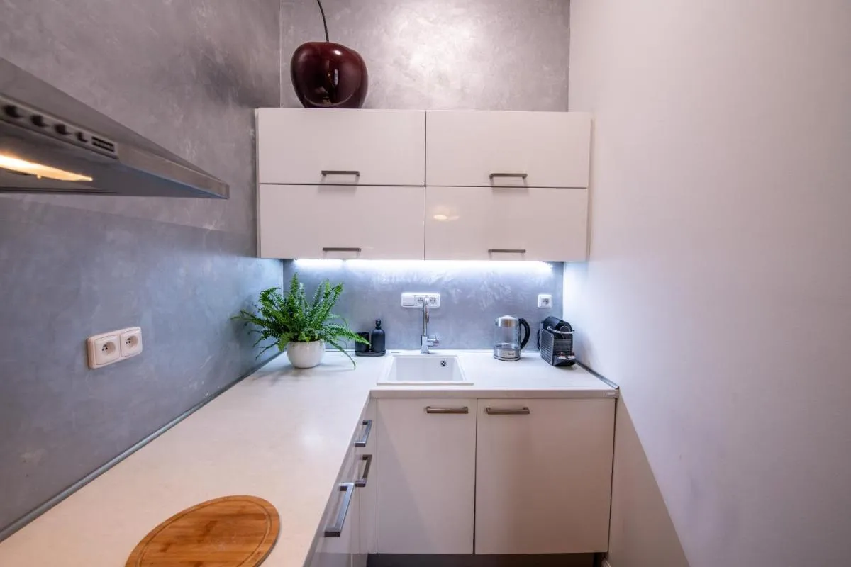 Image 6 of Modern Downtown APT – renovated, on ideal location
