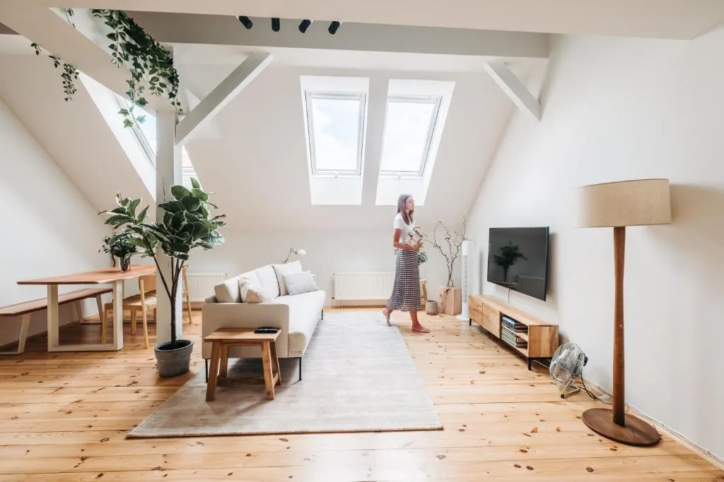 Image of Modern Sunlit Loft with A/C in Prime Location