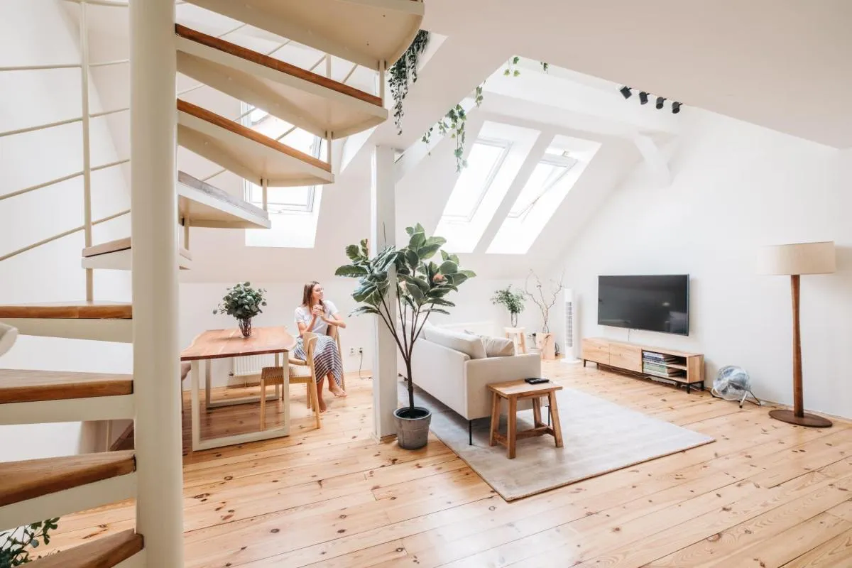 Image 4 of Modern Sunlit Loft with A/C in Prime Location