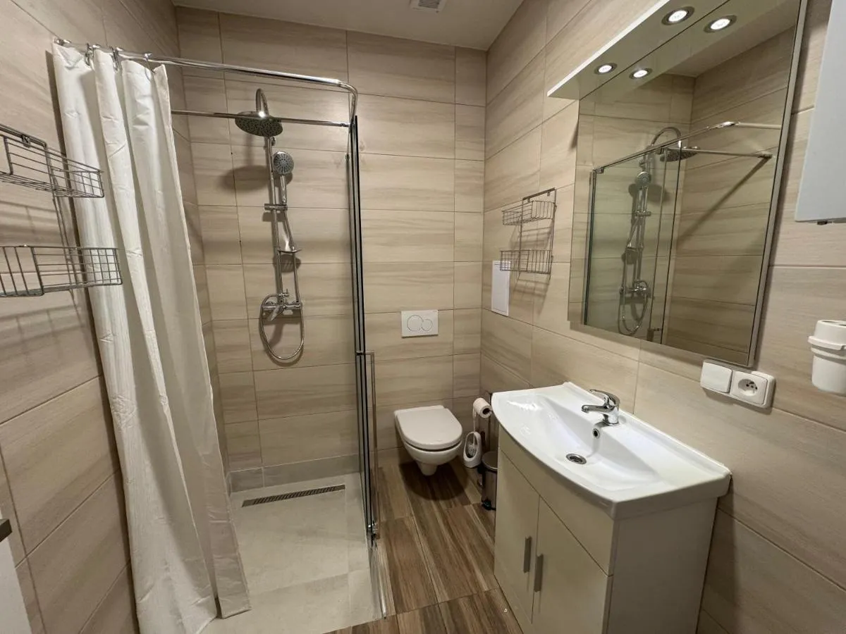 Image 2 of Modern, comfortable apartments near the metro