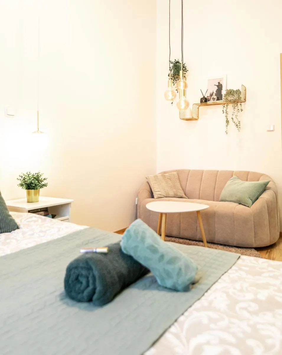 Image 3 of Modern & spacious apartment near the old town