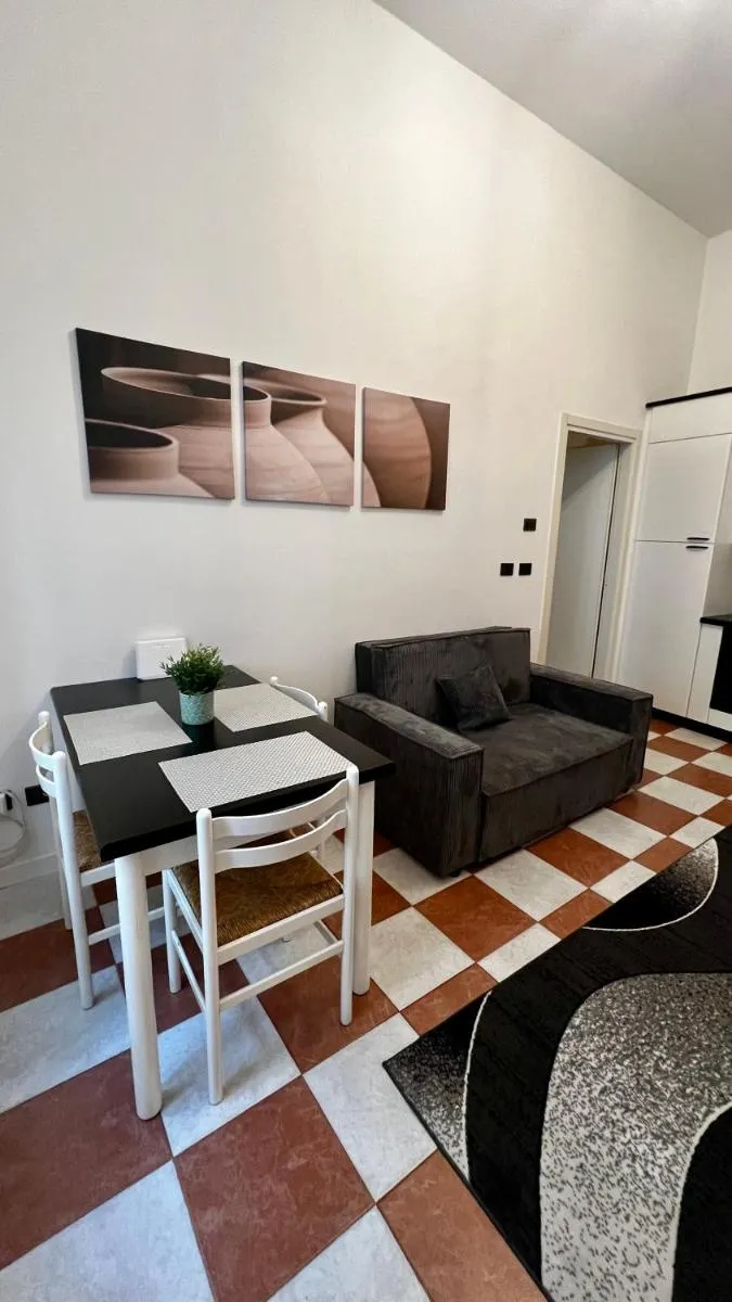 Image 5 of Museum apartment