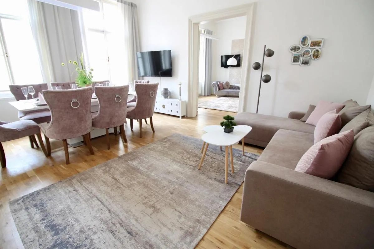 Image 6 of NEW DESIGN & STYLE Apartment Old Town XXL