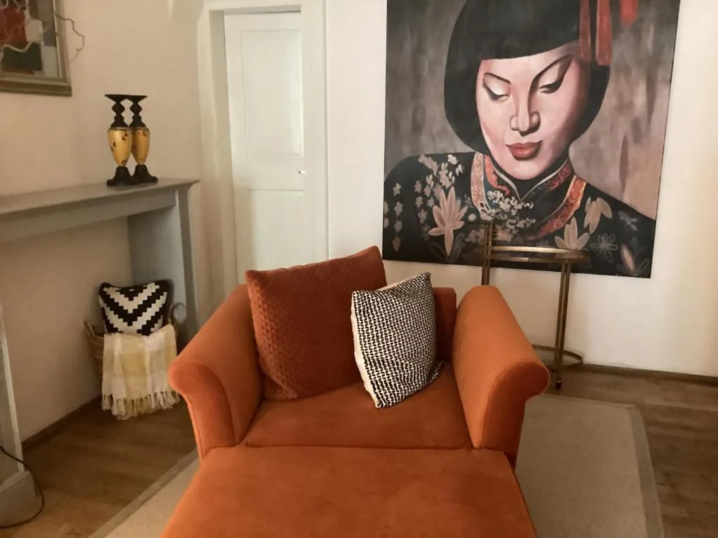 Image of Nana Macs