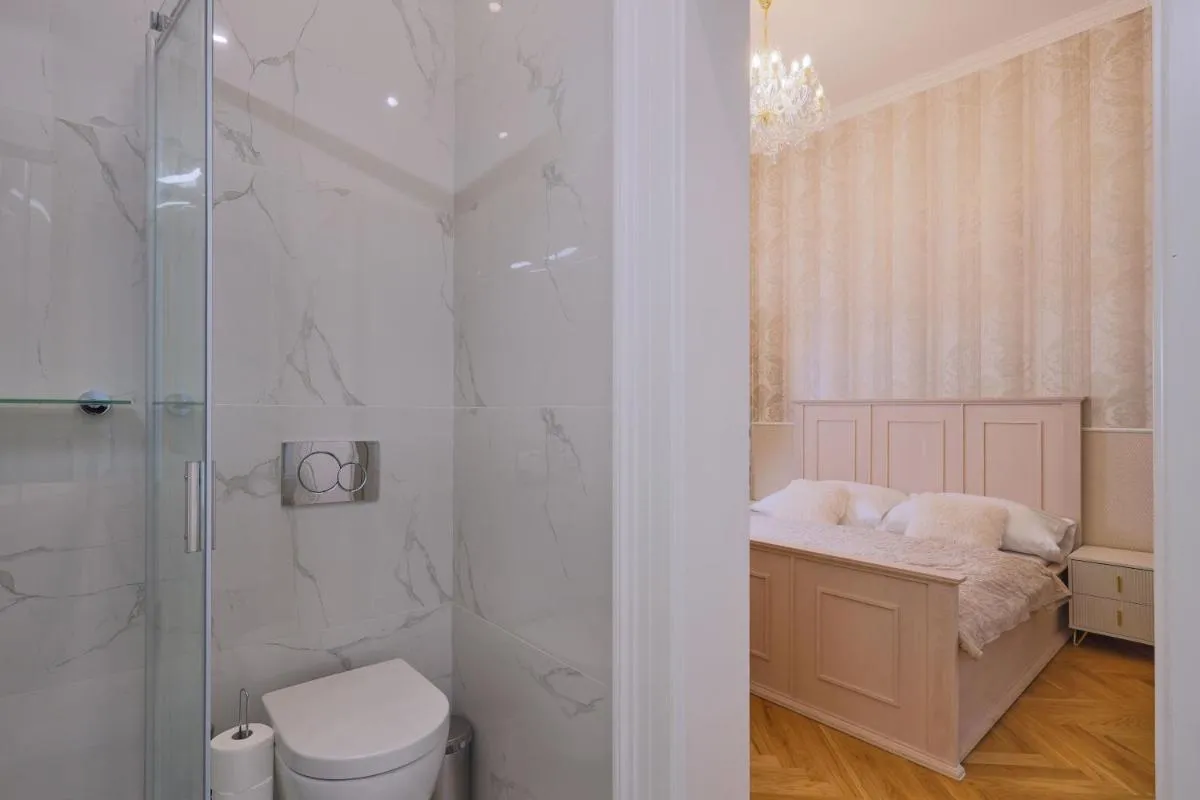 Image 2 of National Theatre Elegance Residence