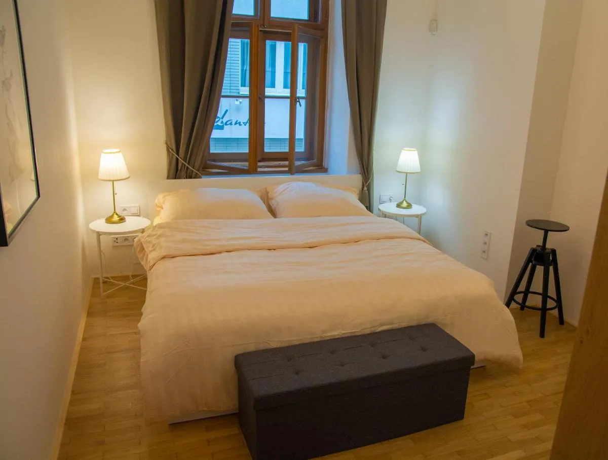 Image 6 of New City Centre Garden Apartment – Central Location