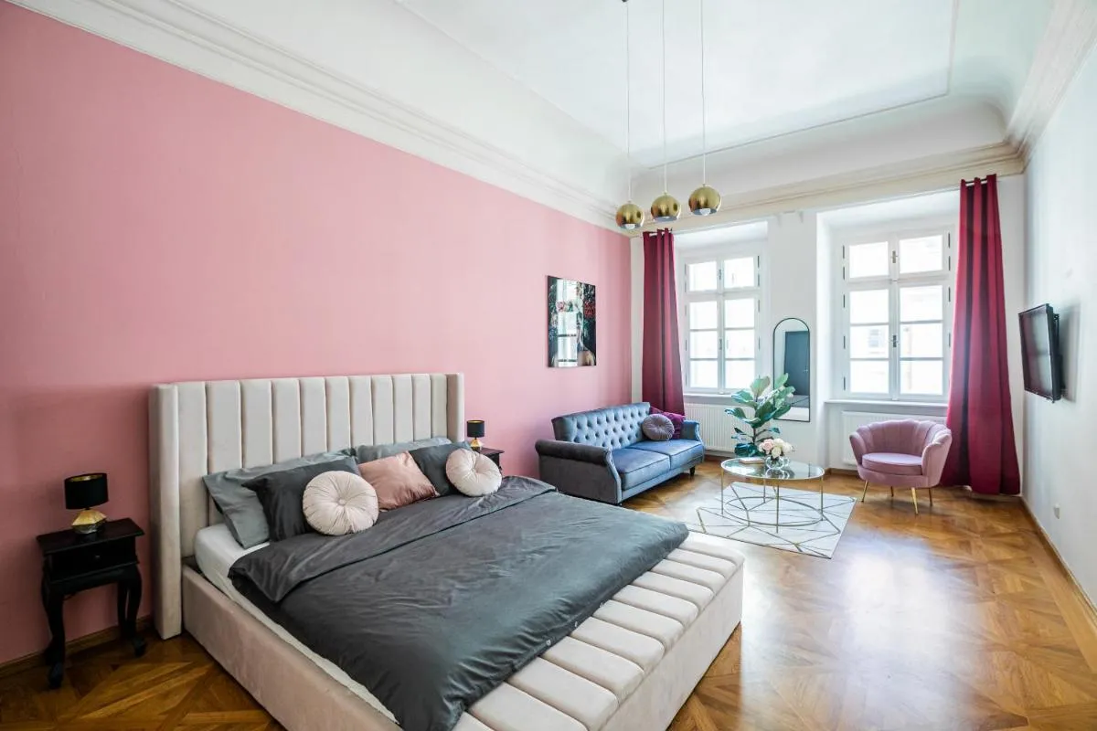 Image 1 of New Stylish 3 Suites Bedrooms Apt in Mala Strana – N2nd