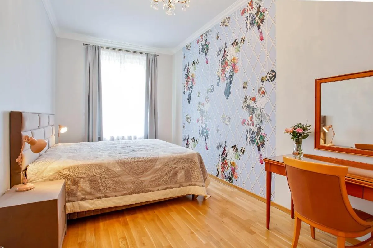 Image 6 of Newly opened, designer OPERA Apartment