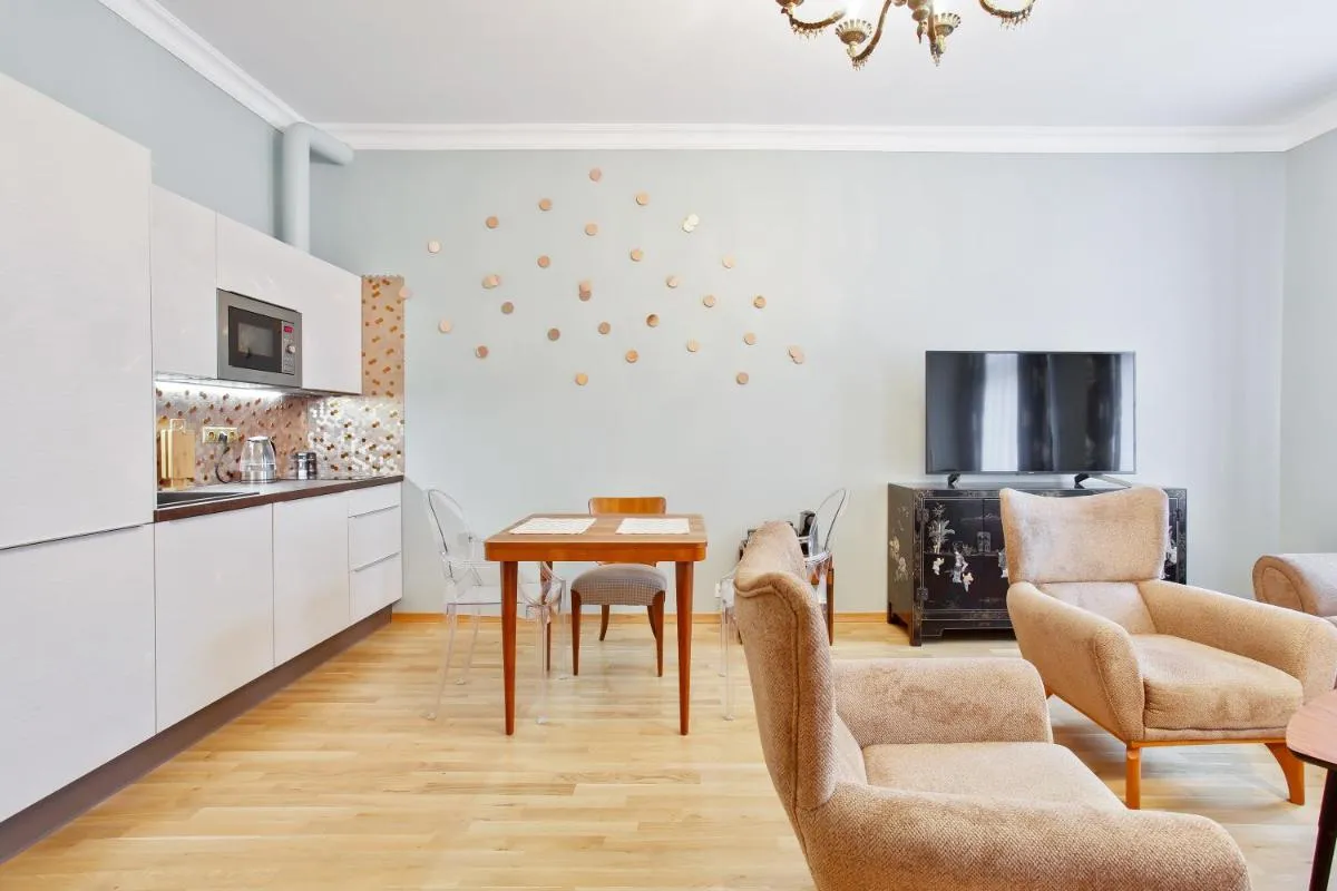 Image 4 of Newly opened, designer OPERA Apartment