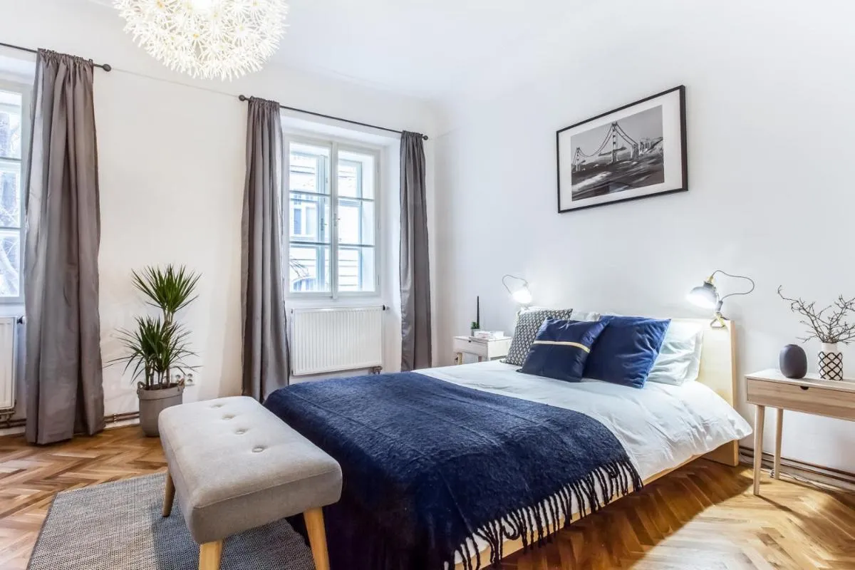 Image 1 of Old Town 2 BDR apartment, free coffee