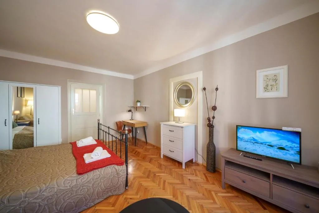 Image of Old Town – 3 Bedroom 3 Bathroom Kitchen