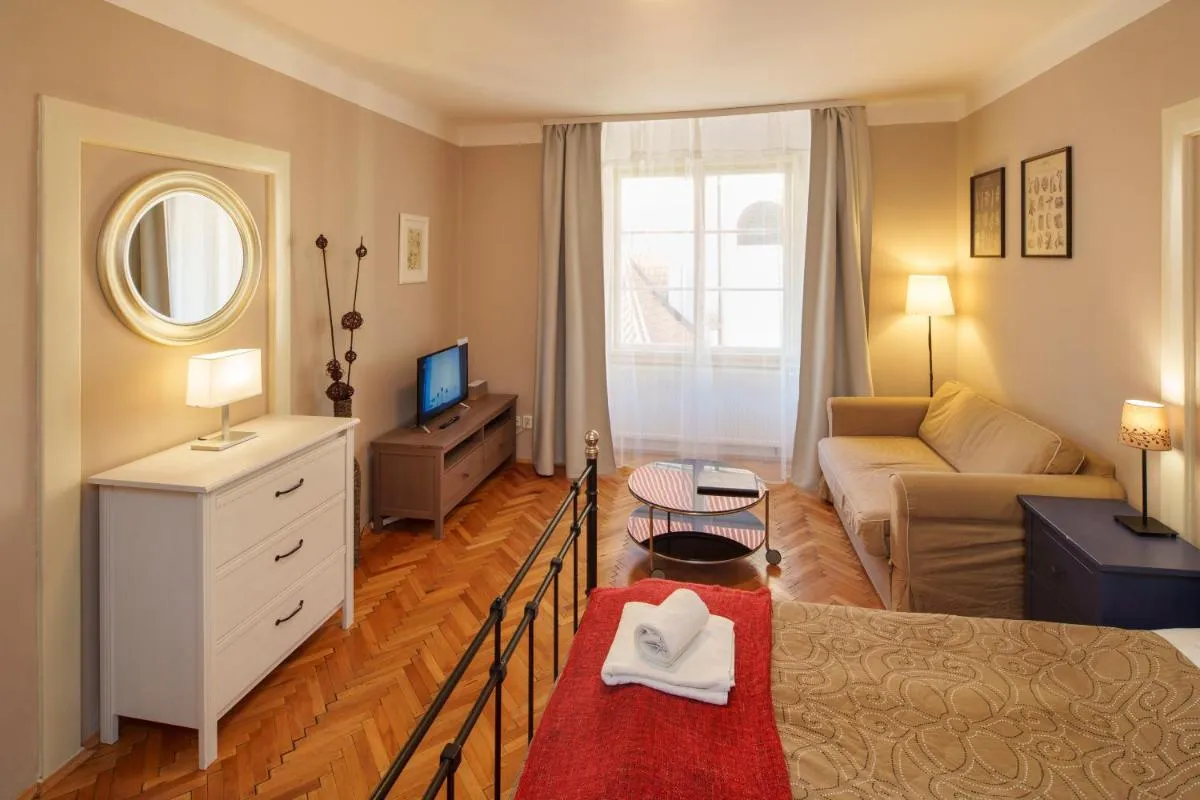 Image 4 of Old Town – 3 Bedroom 3 Bathroom Kitchen