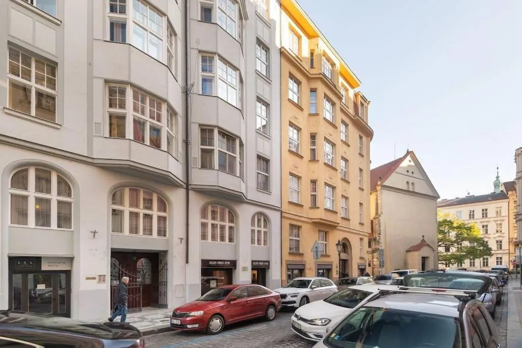 Image 5 of Old Town Square Luxury Apartment