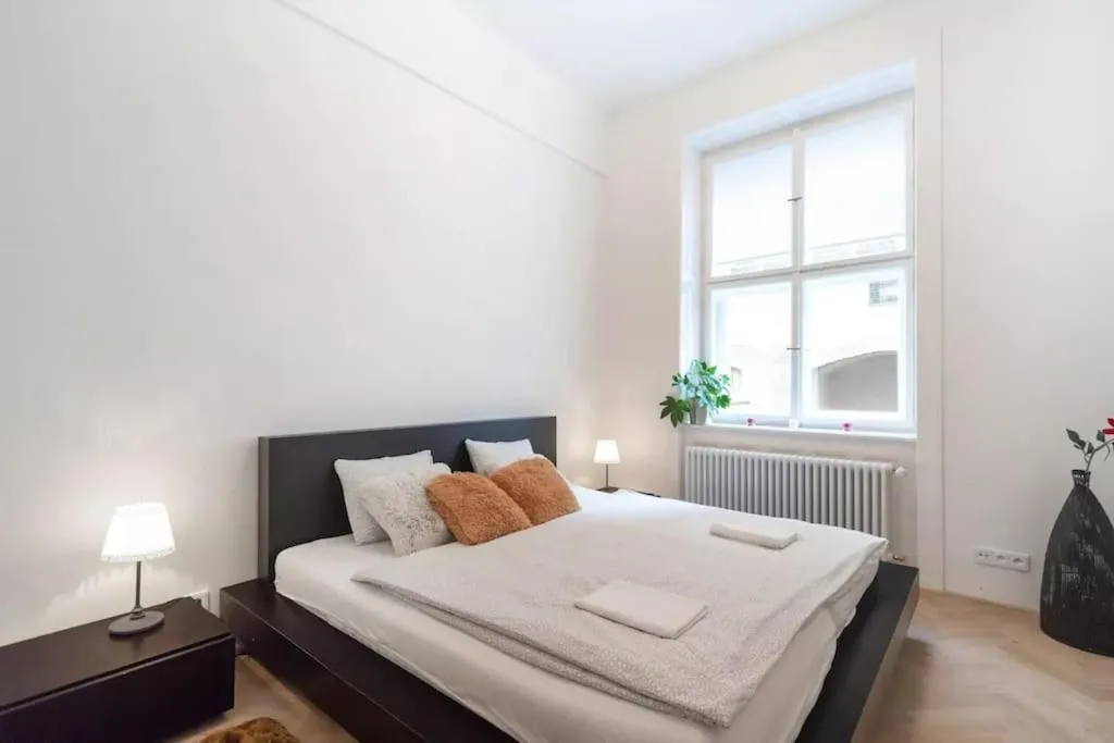 Image 6 of Old Town Square Luxury Apartment