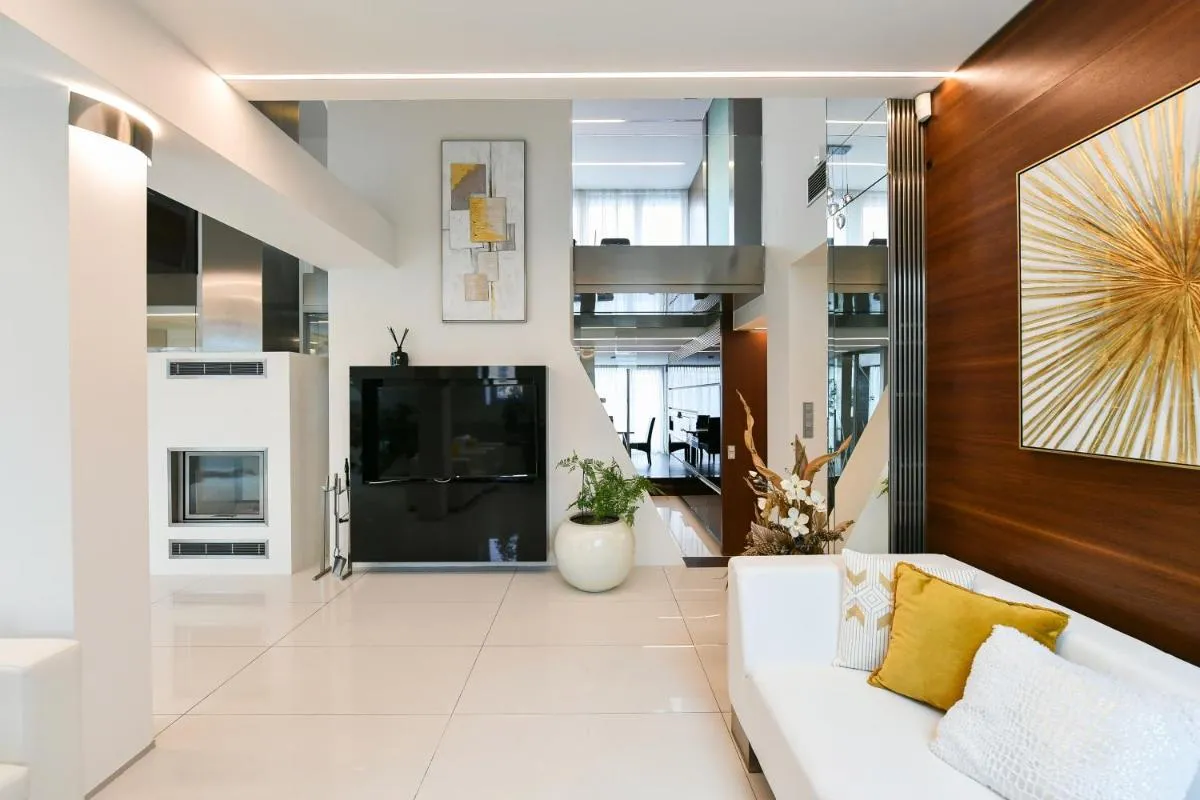 Image 4 of PRESIDENTIAL PENTHOUSE, 303m2, JACUZZI on TERRACE, SAUNA, 6BDRM, 4BTHRM, AC, LIFT