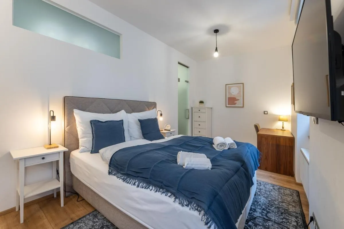 Image 2 of Peaceful & Cozy Living in Vyšehrad with a Balcony