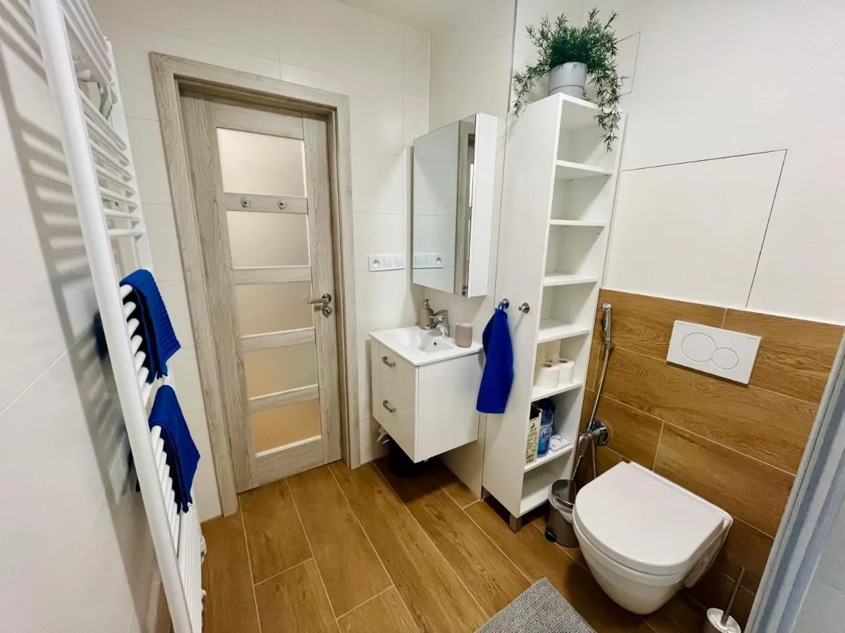 Image 2 of Pleasant Basement Apartment