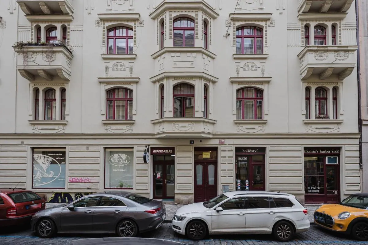 Image 5 of Prague Days – 3BDR Attic Loft-style Apt – Fireplace – City Center