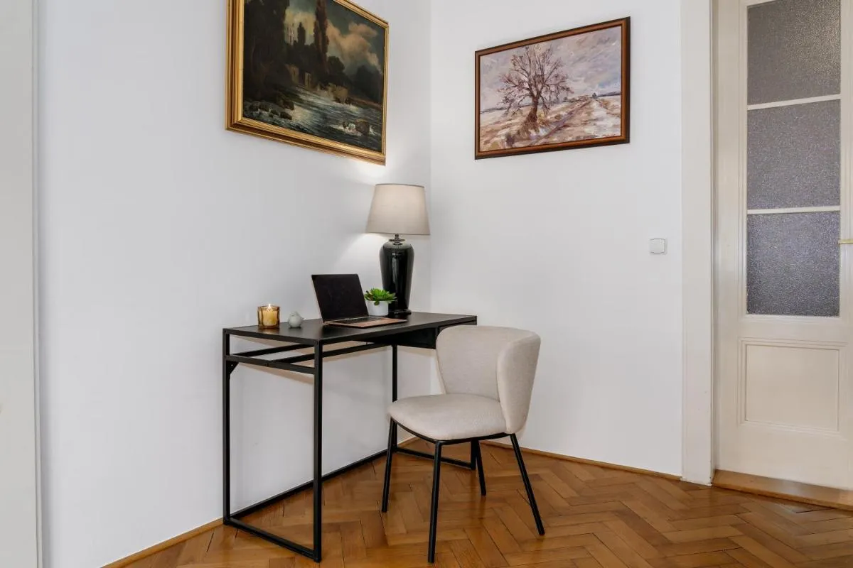 Image 3 of Prague Days – Charming 1BDR Apt – Old Town – Workspace