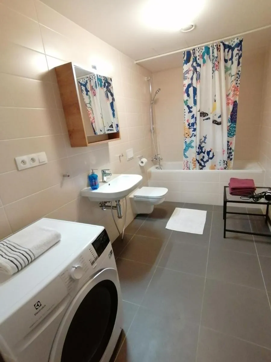 Image 3 of Prima Family Apartments
