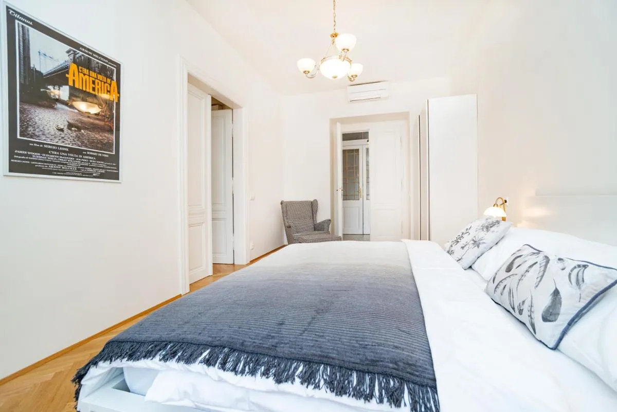Image 3 of Quiet apartment in the Old Town