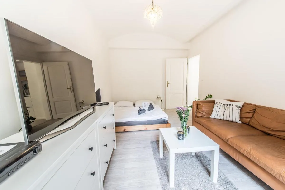 Image 5 of Quiet apartment in the city center with own terrace