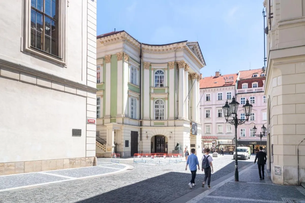 Image 5 of Quiet apartment in the heart of Old Town centre