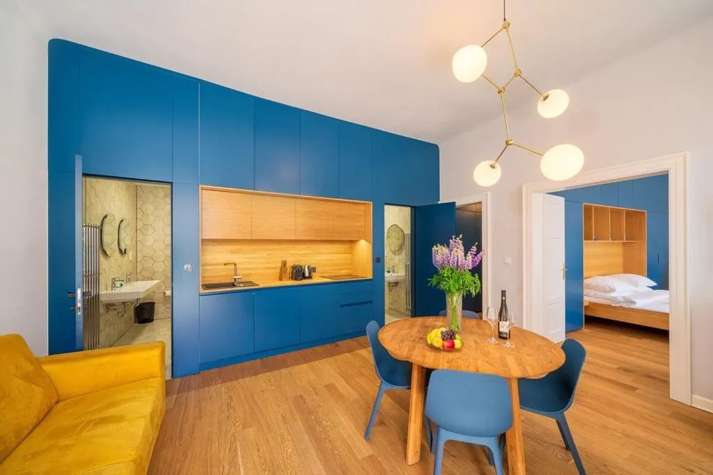 Image of Quiet city center apartment in hip & foodie area