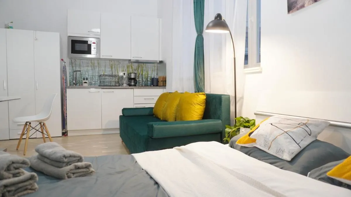 Image 3 of Quiet cozy apartment in the center