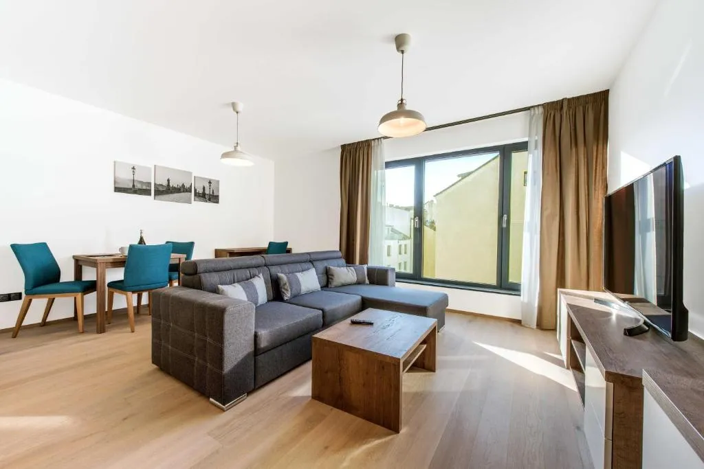 Image of Quiet & new apartment near city center with garage