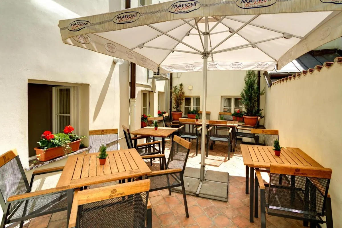 Image 1 of Red Lion Hotel