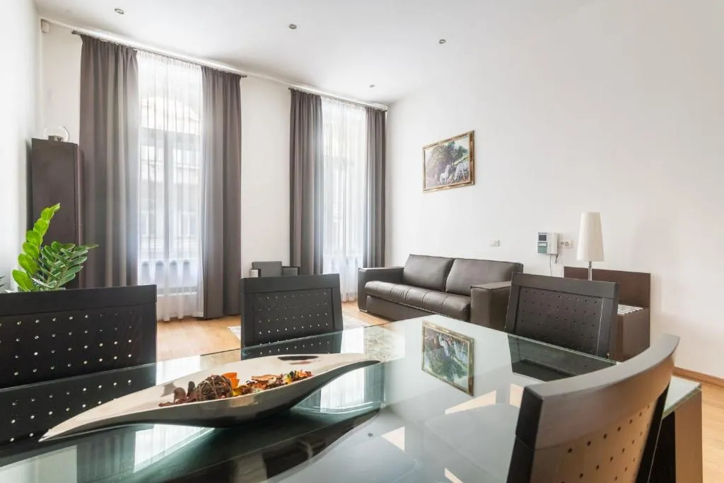 Image of Riverside Palace Suites