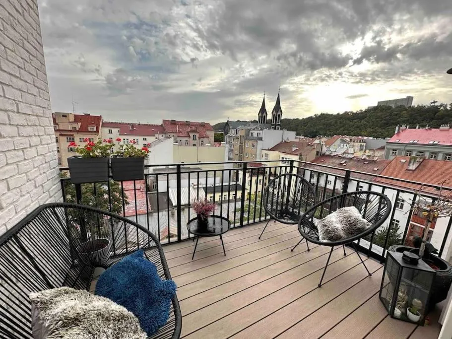 Image 2 of Romantic Terrace Studio in Karlín