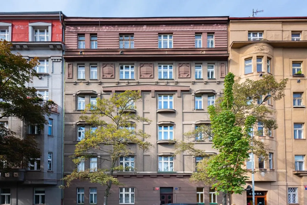 Image 5 of *SUNNY and STYLISH* Apt with BALCONY near TV Tower