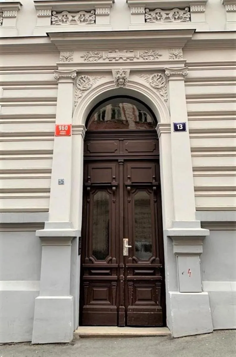 Image 3 of Side Street Apartments