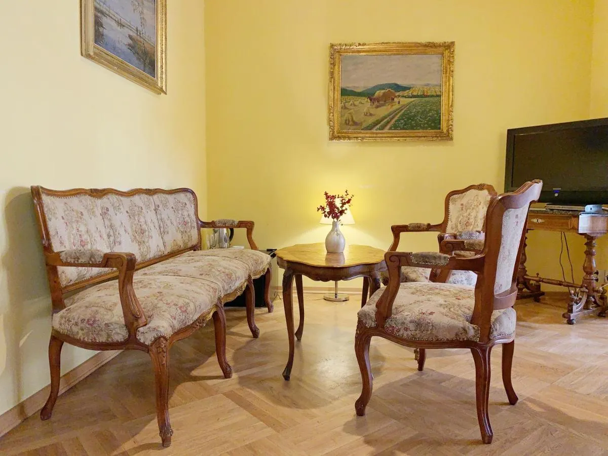 Image 5 of Small Luxury Palace Residence