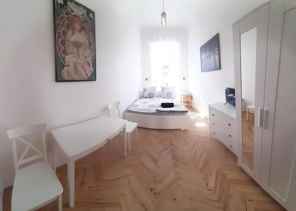 Image of Small Sunny park view apartment