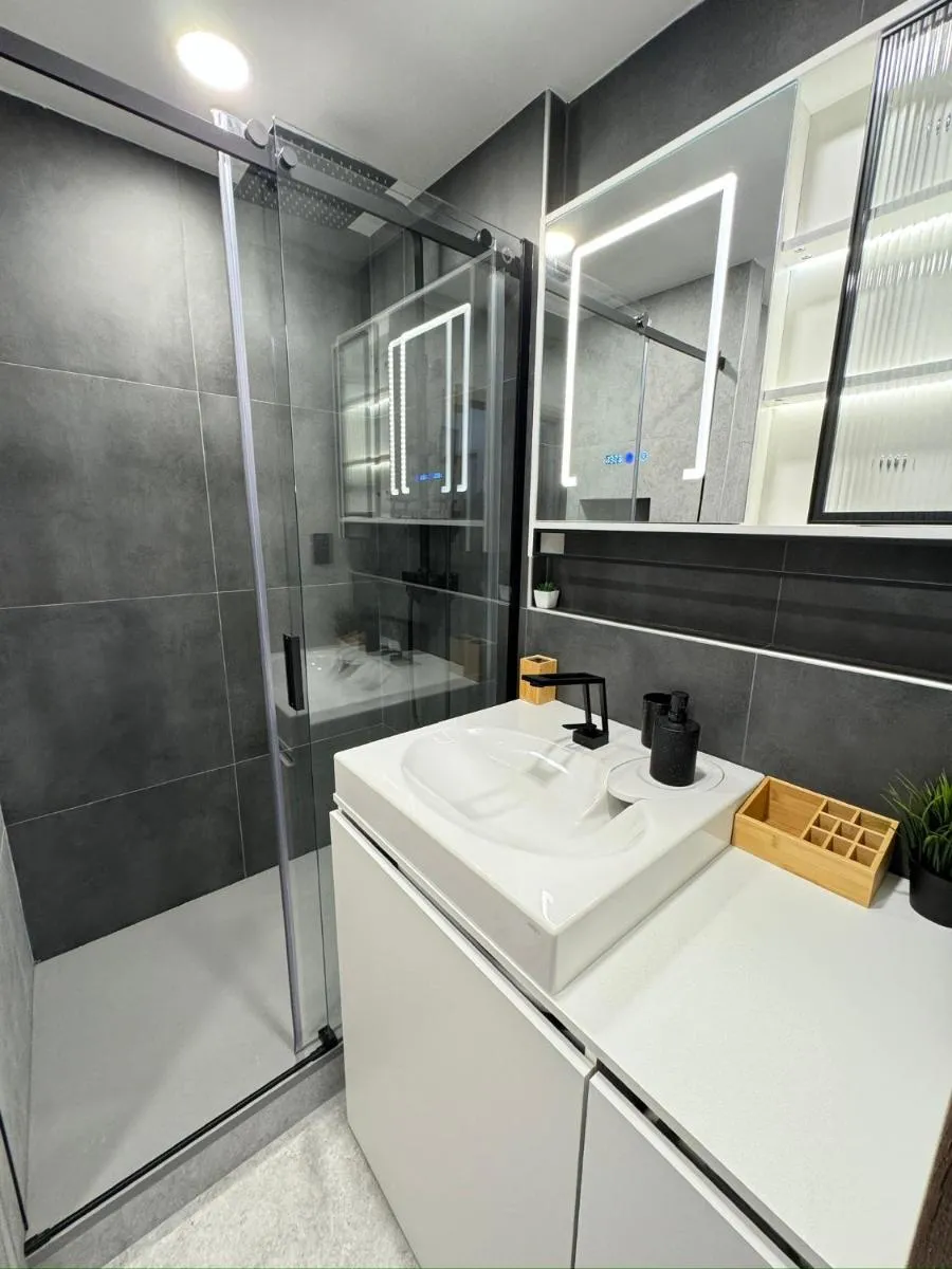 Image 6 of Smarty Choice Flat with Deluxe Kitchen