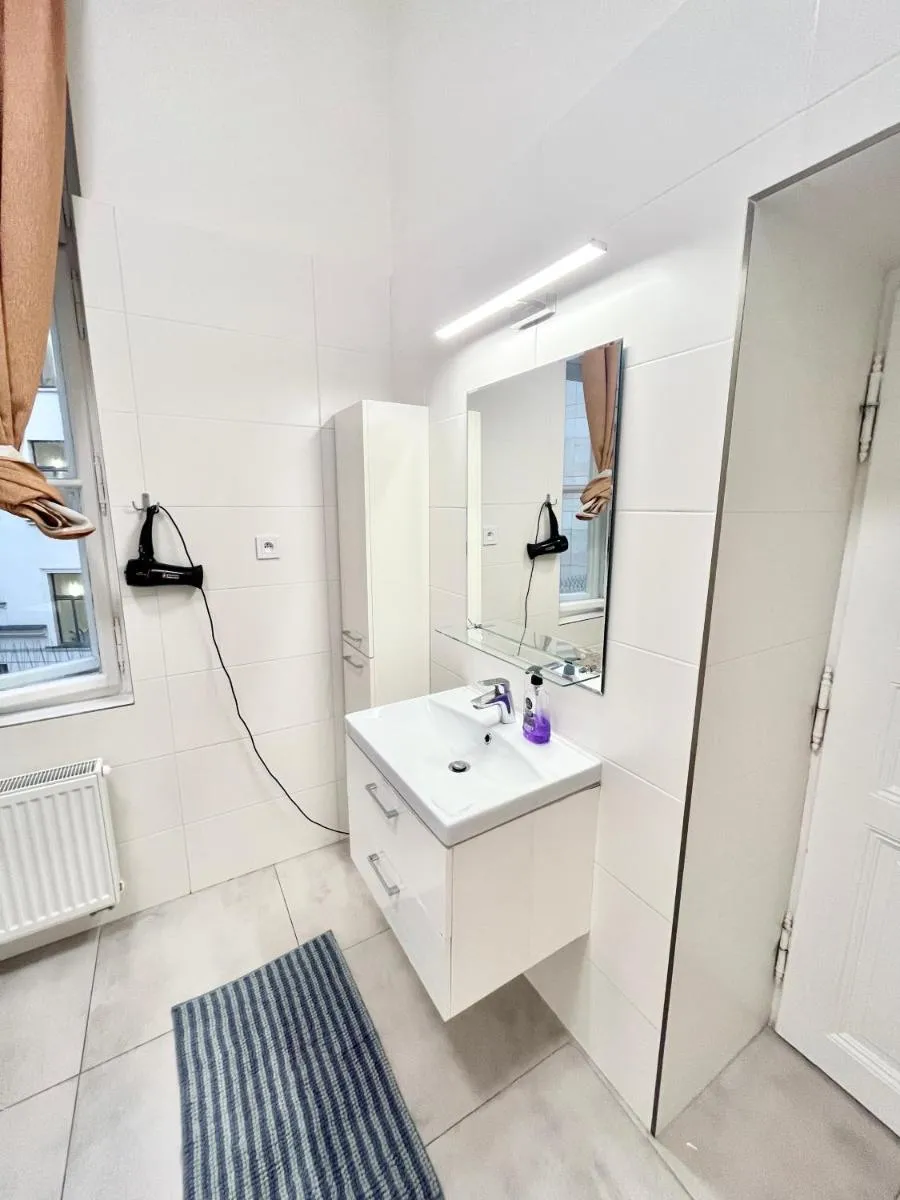 Image 4 of Spacious 2BDR apartment with free parking in Wenceslas Square