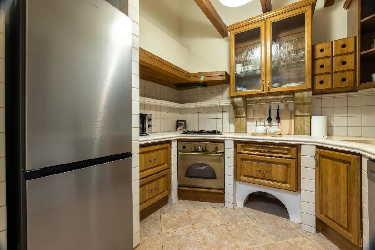 Image 5 of Spacious 2-bedroom apartment in Old Town